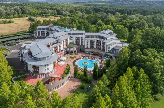 Lotus Therme Hotel & Spa - M�rcius 15.