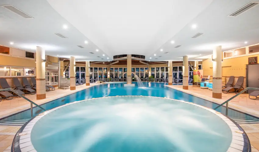 Lotus Therme Hotel & Spa H�v�z - M�rcius 15. (min. 3 �j)