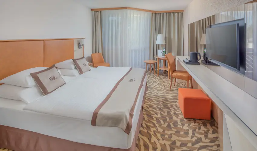 Lotus Therme Hotel & Spa H�v�z - M�rcius 15. (min. 3 �j)
