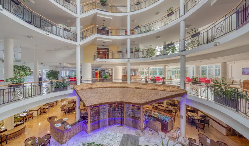 Lotus Therme Hotel & Spa H�v�z - M�rcius 15. (min. 3 �j)