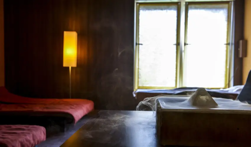 Royal Club Hotel Visegr�d - M�rcius 15.  (min. 2 �j)