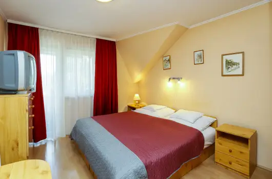 Siesta Vend�gh�z - M�rcius 15. (min. 2 �j)