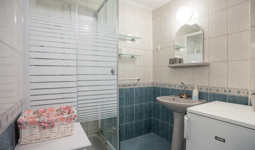 Siesta Vend�gh�z Eger - M�rcius 15. (min. 2 �j)