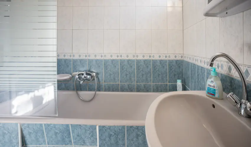 Siesta Vend�gh�z Eger - M�rcius 15. (min. 2 �j)