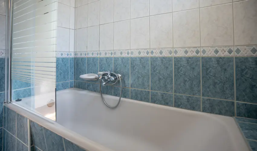 Siesta Vend�gh�z Eger - M�rcius 15. (min. 2 �j)
