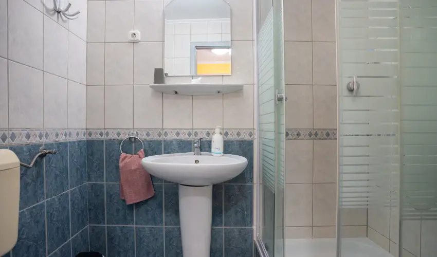 Siesta Vend�gh�z Eger - M�rcius 15. (min. 2 �j)