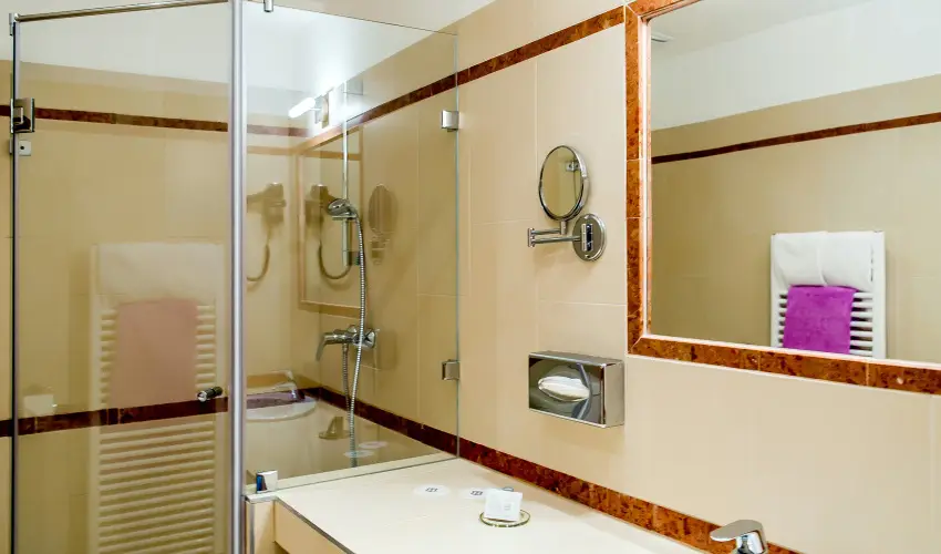 Ambient Hotel & ThermalSPA**** Sikonda - M�rcius 15. (min. 2 �j)