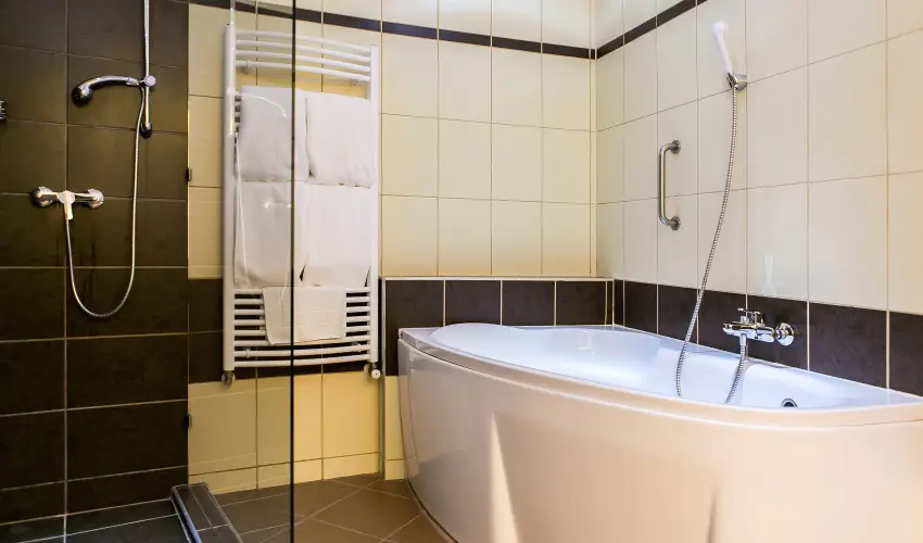 Ambient Hotel & ThermalSPA**** Sikonda - M�rcius 15. (min. 2 �j)