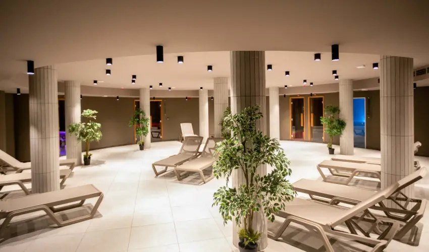 Ambient Hotel & ThermalSPA**** Sikonda - M�rcius 15. (min. 2 �j)
