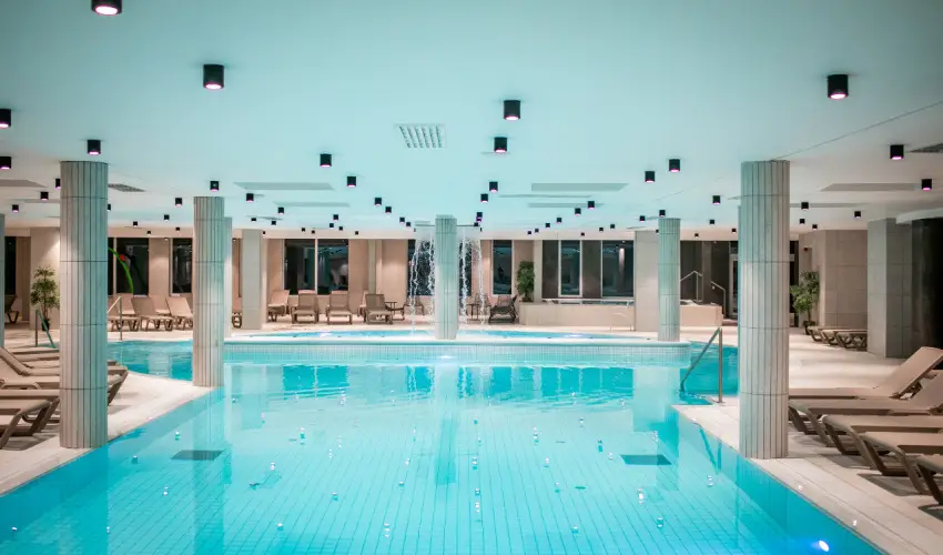 Ambient Hotel & ThermalSPA**** Sikonda - M�rcius 15. (min. 2 �j)