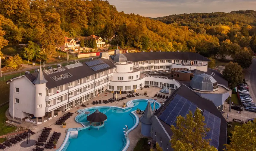 Ambient Hotel & ThermalSPA**** Sikonda - M�rcius 15. (min. 2 �j)