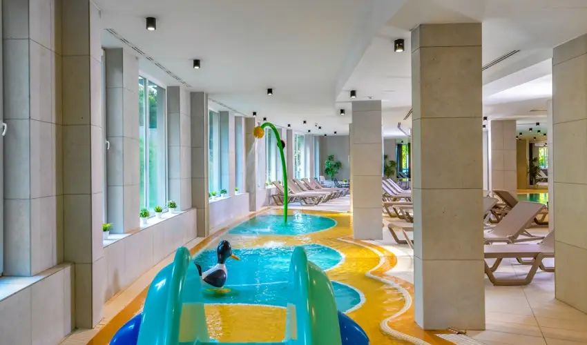 Ambient Hotel & ThermalSPA**** Sikonda - M�rcius 15. (min. 2 �j)