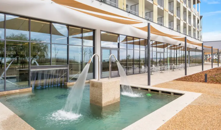 Sirius Hotel Keszthely - M�rcius 15. (min. 3 �j)