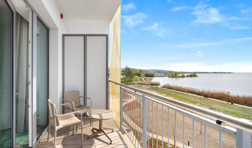 Sirius Hotel Keszthely - M�rcius 15. (min. 3 �j)