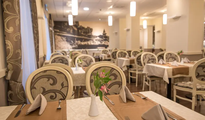 Hotel Spa H�v�z H�v�z - M�rcius 15. (min. 2 �j)