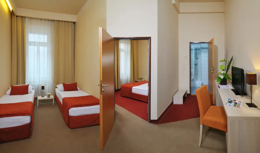 Star Hotel by Mellow Mood Hotels Budapest - M�rcius 15. 