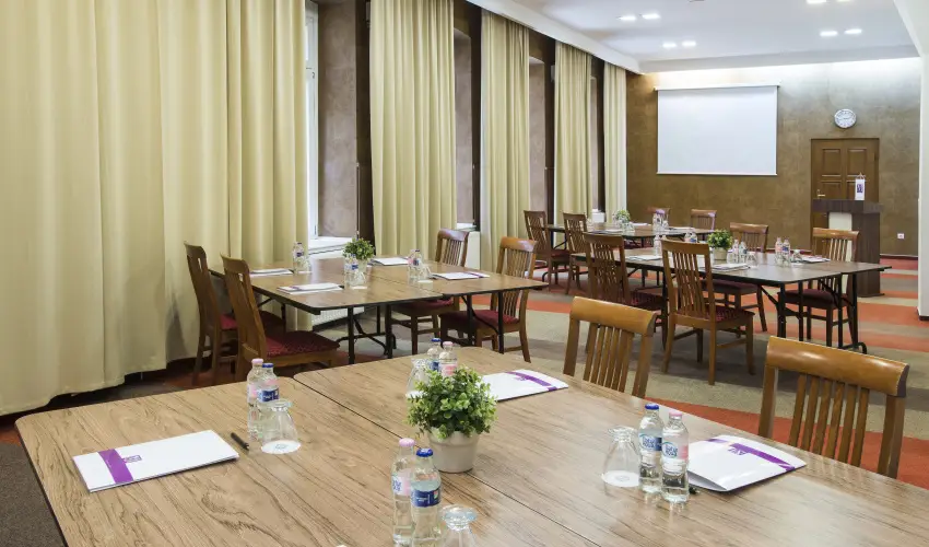 Star Hotel by Mellow Mood Hotels Budapest - M�rcius 15. 