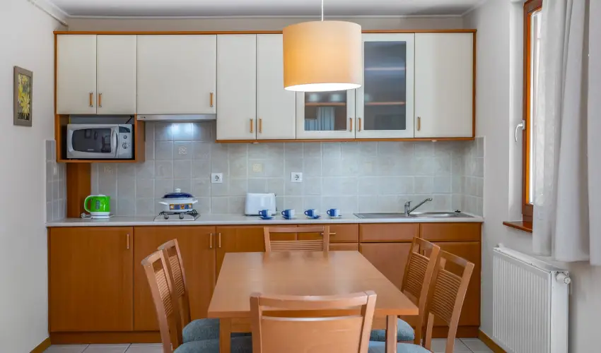 Szalajka Liget Hotel �s Apartmanh�zak Szilv�sv�rad - M�rcius 15. (min. 2 �j)
