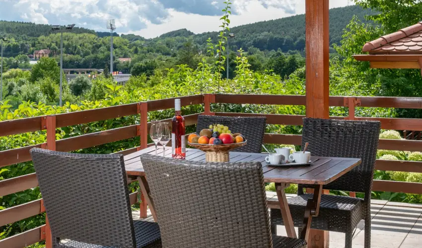 Szalajka Liget Hotel �s Apartmanh�zak Szilv�sv�rad - M�rcius 15. (min. 2 �j)