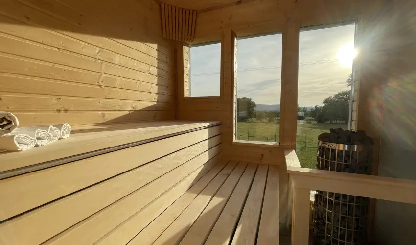 Szent Gy�rgy-hegy Residence Hegymagas - M�rcius 15.