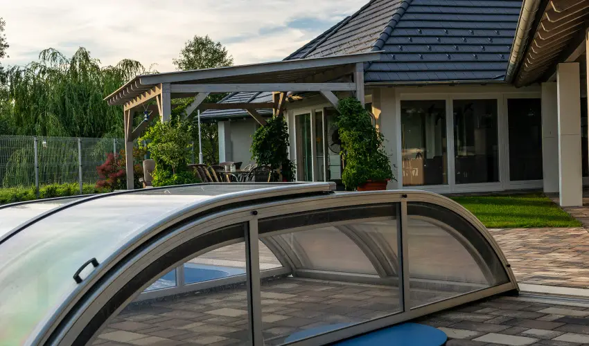 Szent Gy�rgy-hegy Residence Hegymagas - M�rcius 15.