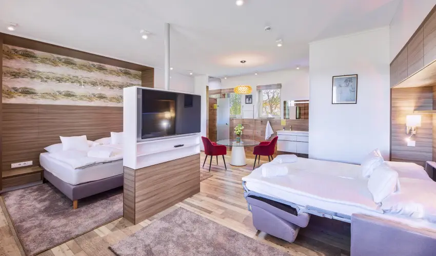 Szent Gy�rgy-hegy Residence Hegymagas - M�rcius 15.