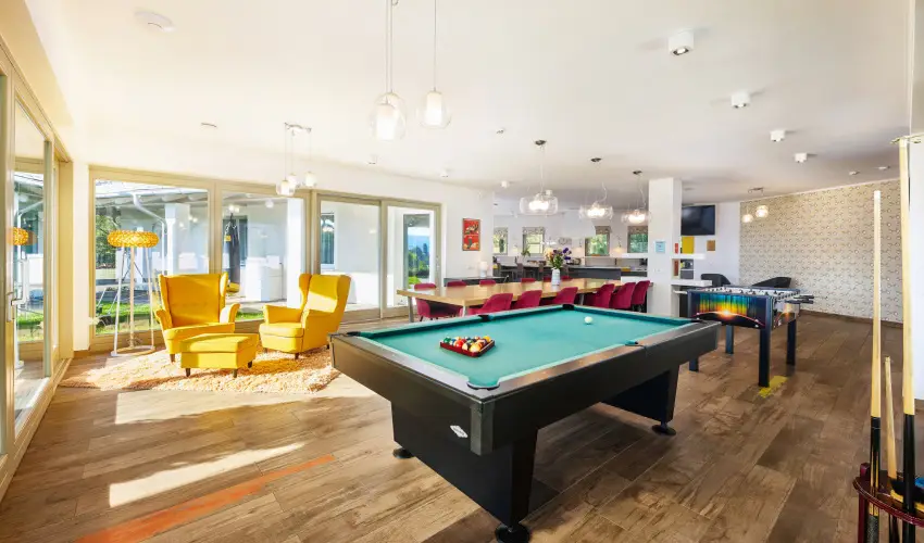 Szent Gy�rgy-hegy Residence Hegymagas - M�rcius 15.