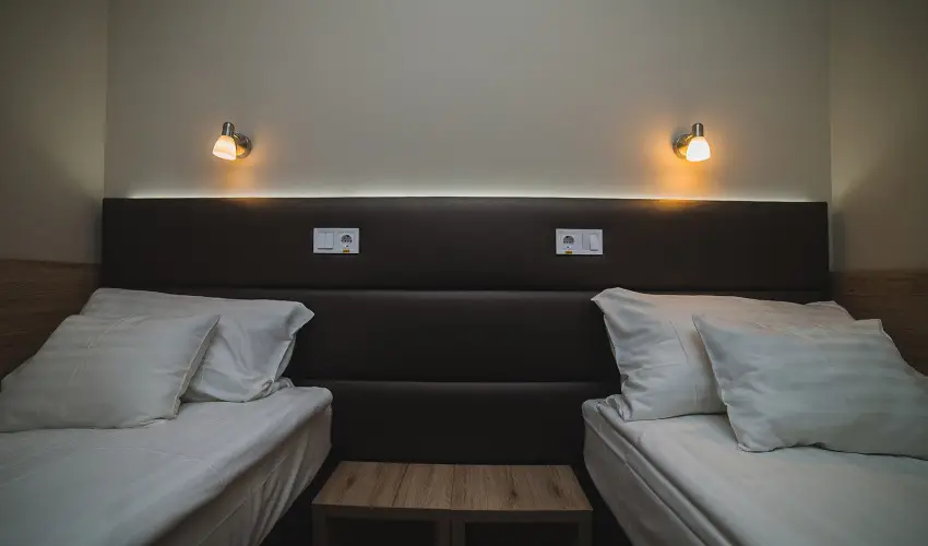 Szt�r Motel �s �tterem Balassagyarmat - M�rcius 15. 