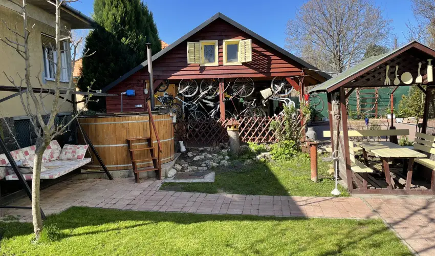 Tams Apartman Balatonfldvr - Mrcius 15. (min. 7 j)