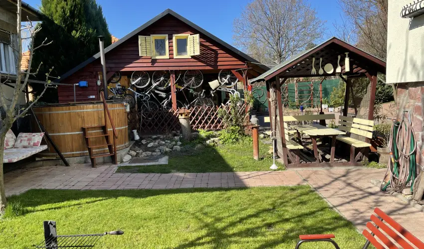 Tams Apartman Balatonfldvr - Mrcius 15. (min. 7 j)