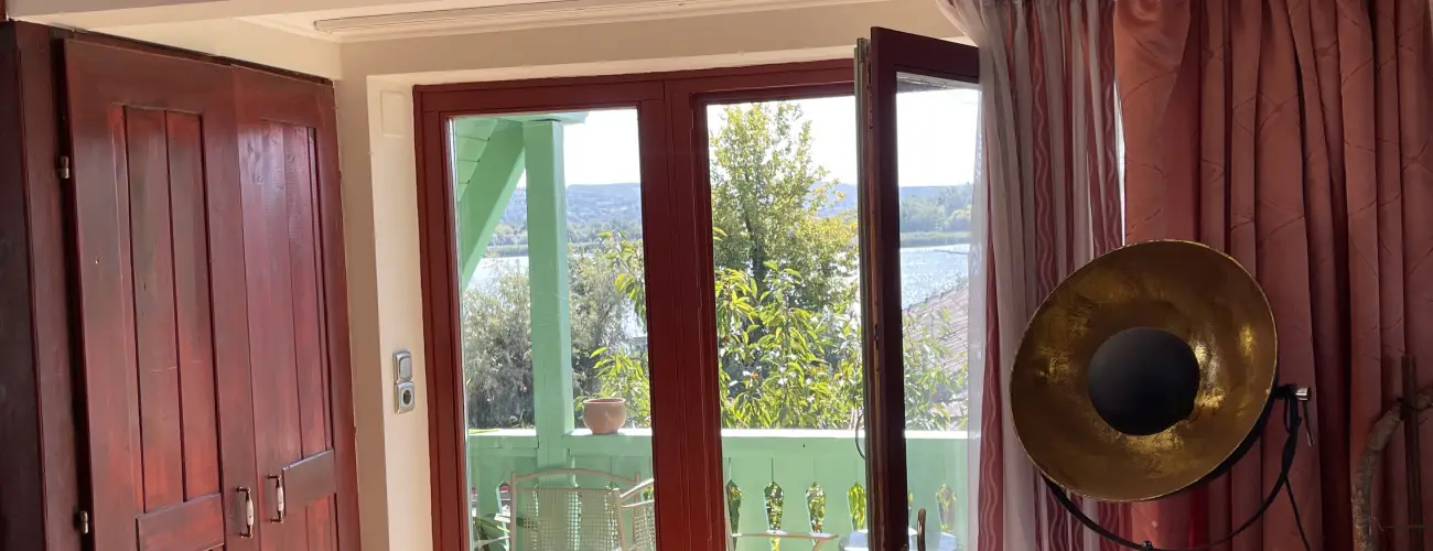 Tams Apartman Balatonfldvr - Mrcius 15. (min. 7 j)
