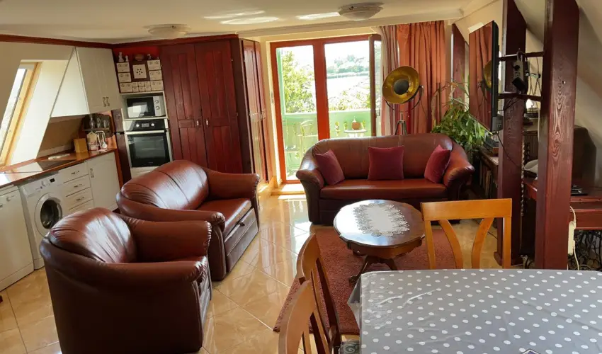 Tams Apartman Balatonfldvr - Mrcius 15. (min. 7 j)