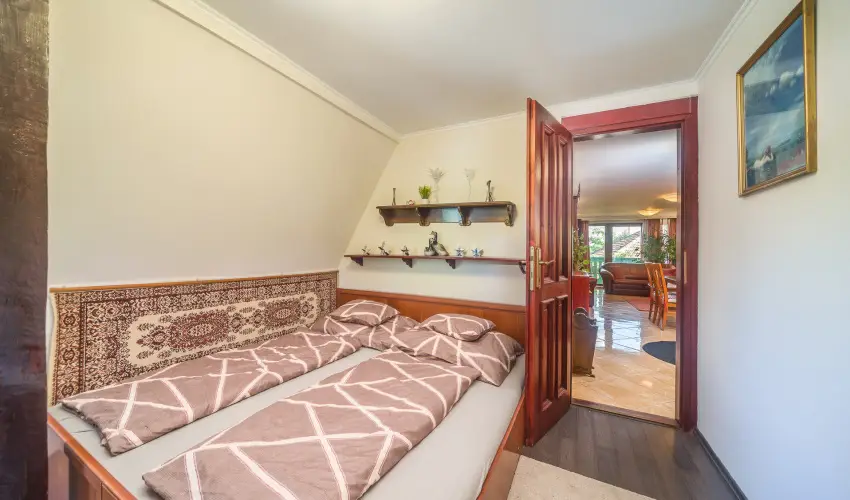 Tams Apartman Balatonfldvr - Mrcius 15. (min. 7 j)