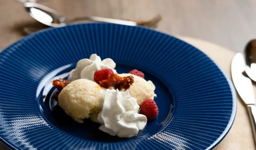 Kenese Bay Garden Resort & Conference Balatonkenese - M�rcius 15. (min. 2 �j)