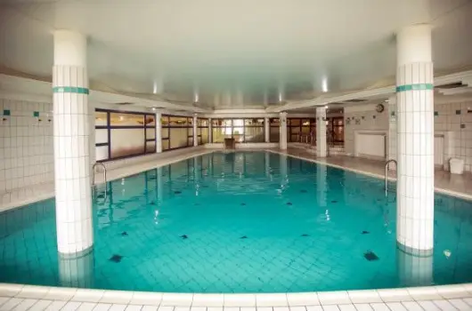 Kenese Bay Garden Resort & Conference - M�rcius 15. (min. 2 �j)