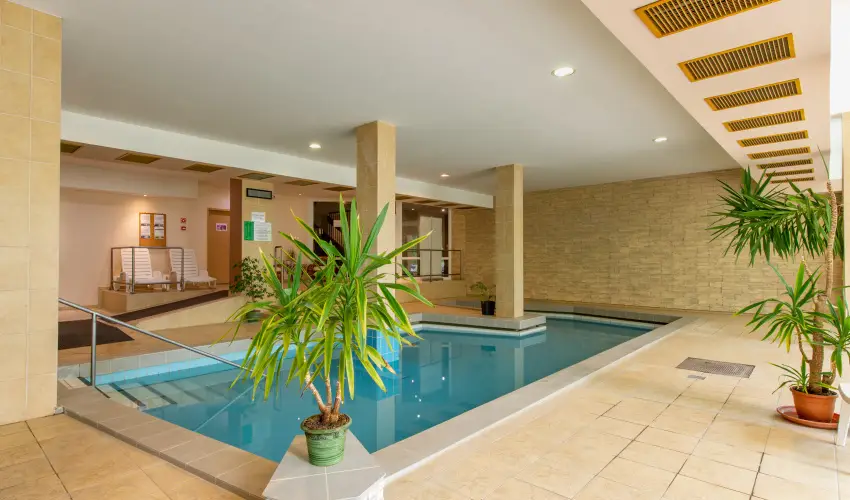 Hotel FIT H�v�z H�v�z - M�rcius 15.