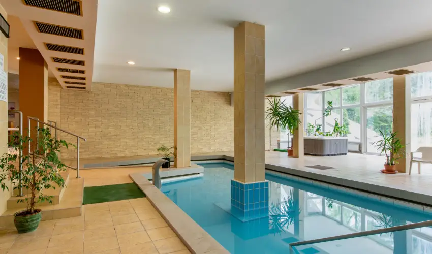Hotel FIT H�v�z H�v�z - M�rcius 15.