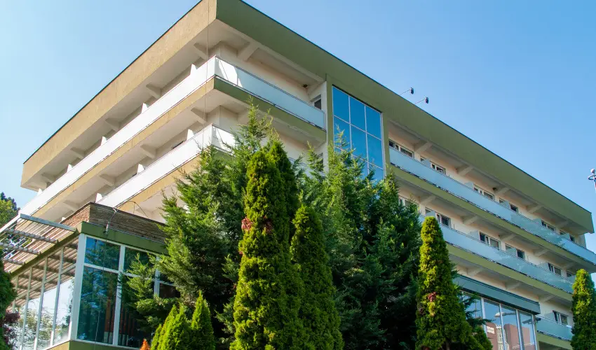 Hotel FIT H�v�z H�v�z - M�rcius 15.