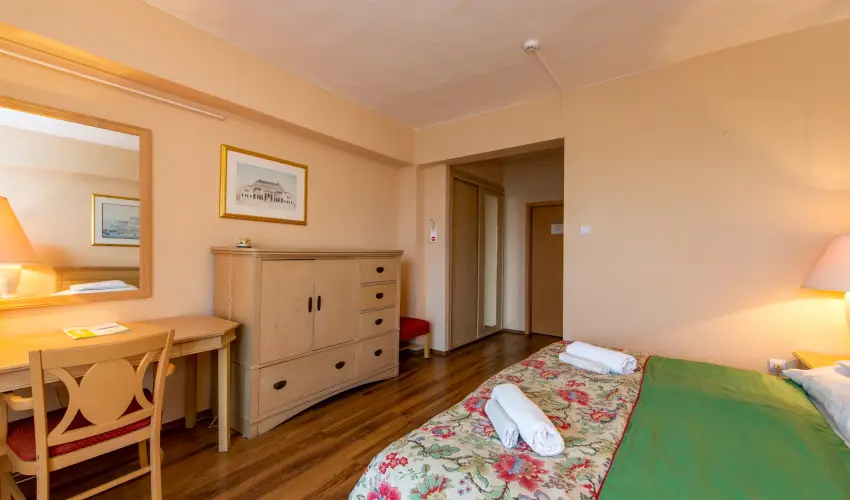 Hotel FIT H�v�z H�v�z - M�rcius 15.