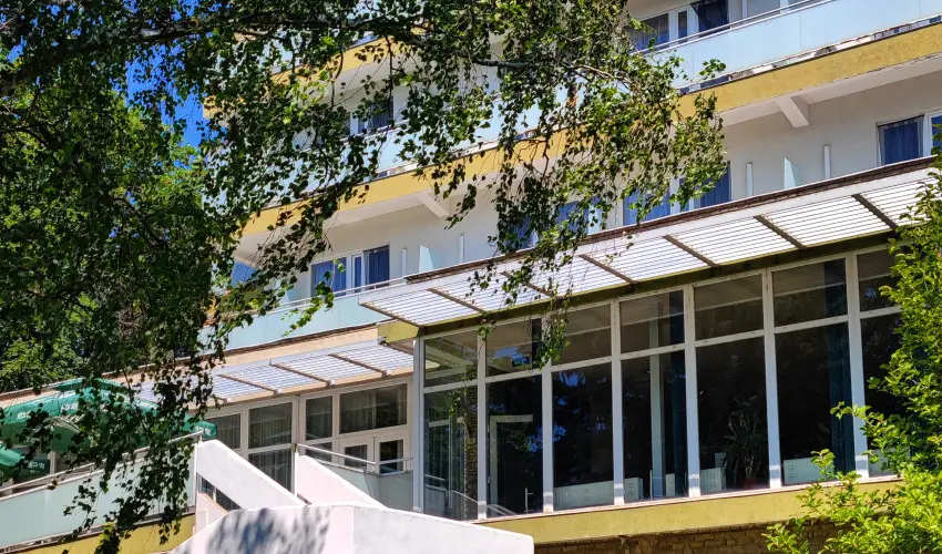 Hotel FIT H�v�z H�v�z - M�rcius 15.
