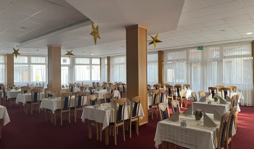 Thermal Hotel Tengelic Tengelic - M�rcius 15.