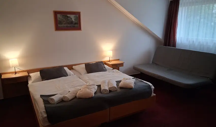 Thermal Hotel Tengelic Tengelic - M�rcius 15.