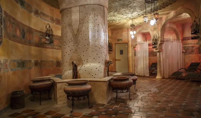 Thermal Hotel Visegr�d Visegr�d - M�rcius 15. (min. 3 �j)