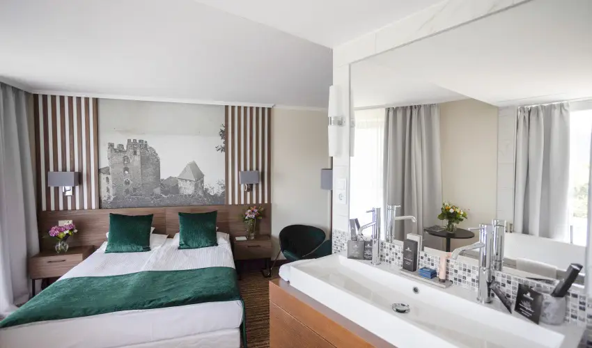 Thermal Hotel Visegr�d Visegr�d - M�rcius 15. (min. 3 �j)