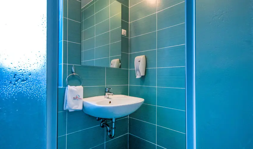 Term�l Apartmanok & Kemping Hark�ny Hark�ny - M�rcius 15. - teljes el�refizet�ssel