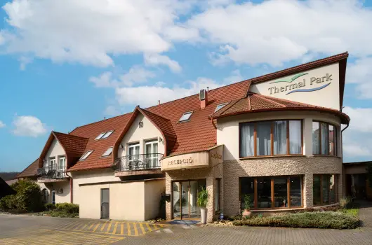 Therm�l Park Hotel - M�rcius 15.