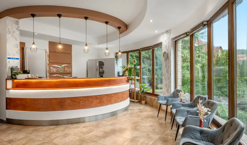 Therm�l Park Hotel Egerszal�k - M�rcius 15.