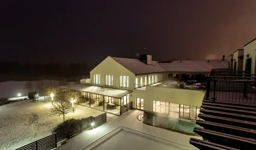 Tisza Balneum Hotel Tiszaf�red - Borvacsora Mautner Zs�fi�val (min. 2 �j)