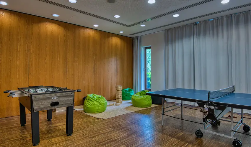 Tisza Balneum Hotel Tiszaf�red - Borvacsora Mautner Zs�fi�val (min. 2 �j)