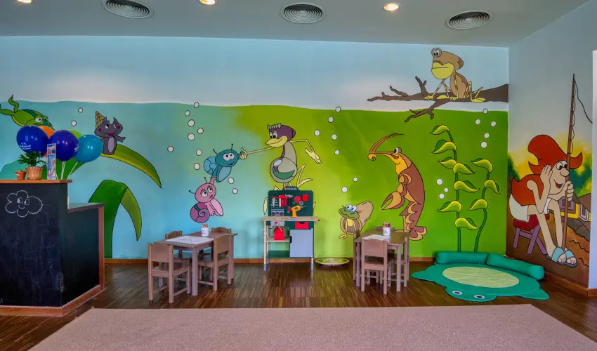 Tisza Balneum Hotel Tiszaf�red - Borvacsora Mautner Zs�fi�val (min. 2 �j)